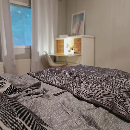 Red Wooden House In Nyaraló Rovaniemi