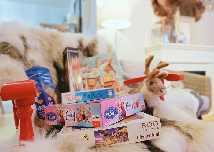 Сasa de vacaciones Red Wooden House In *