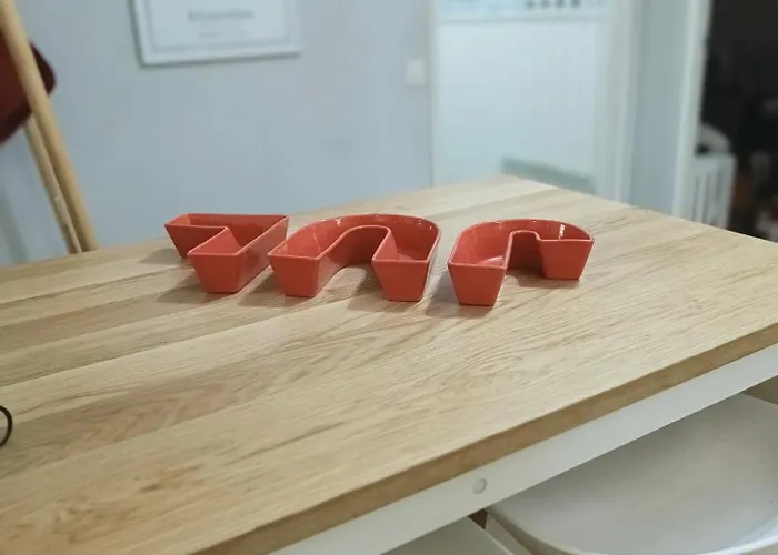 Дом отдыха Red Wooden House In *